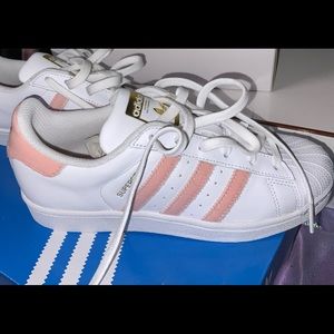 NWT Adidas Superstar Foundation J sneakers